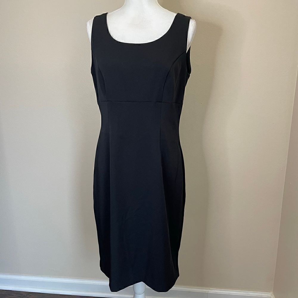 R&K Originals| Size 10| sleeveless dress| Has stretch
